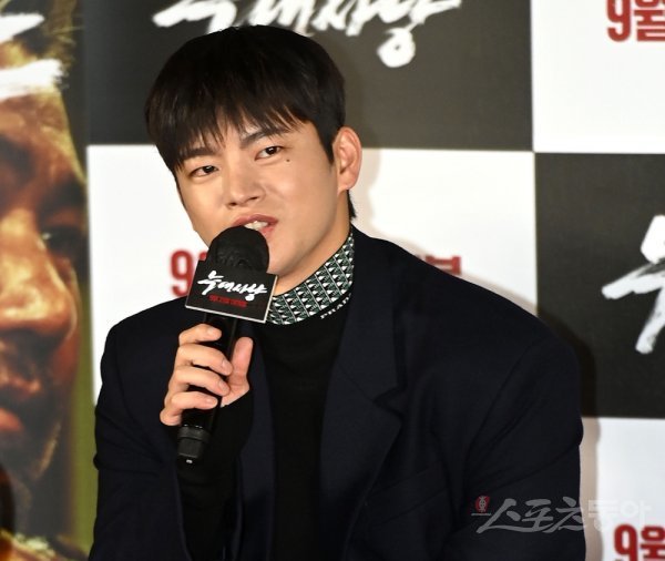 배우 서인국이 29일 오전 서울 용산구 CGV용산아이파크몰에서 열린 영화 ‘늑대사냥’ 제작보고회에서 작품에 참여한 소감을 전했다. 김종원 기자 won@donga.com