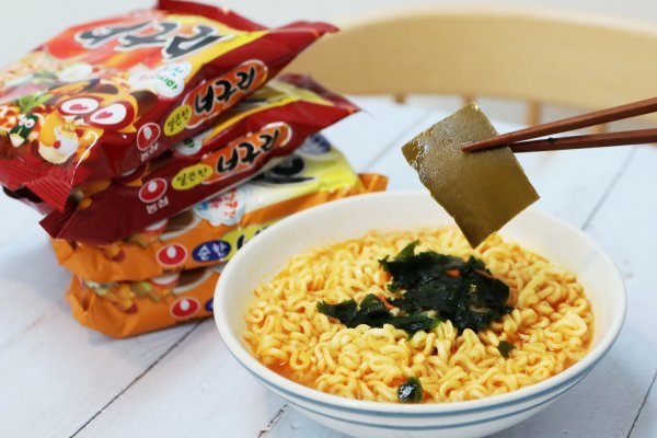 너구리와 국내산 다시마