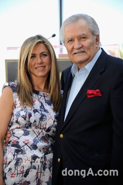 애니스턴 부녀. 사진=게티이미지코리아.