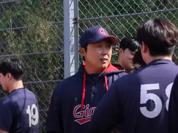 롯데 배영수 투수코치. 사진 | 롯데 자이언츠 유튜브 캡처