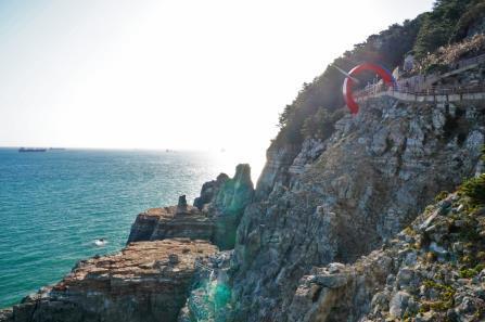 지난 2013년부터 단 한 회도 빠지지 않고 6회 연속 ‘한국관광 100선’ 선정된 부산 대표 관광지 태종대 유원지. 사진제공 | 부산시