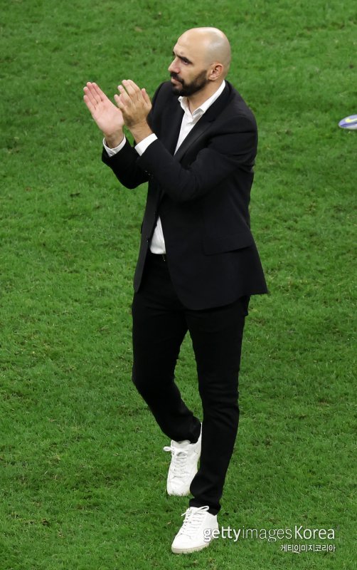 왈리드 레그라기 모로코 축구대표팀 감독. 왈리드 레그라기 감독