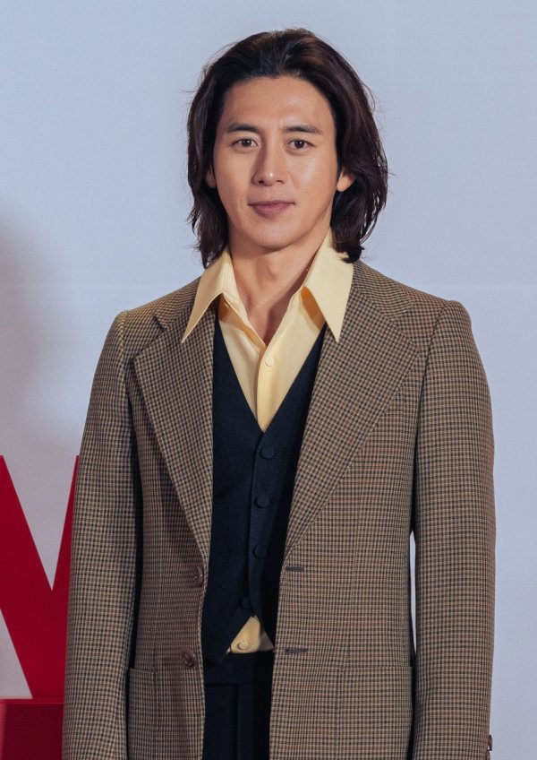 고수는 허준호와 시즌2로 다시 만나 호흡하며 “너무 익숙해져 안 봐도 어디에 있는지 알 수 있다”며 찰떡 콤비를 자랑했다. 사진제공|tvN