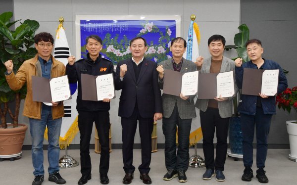 담양군이 지난 21일 지역 의료계와 지역보건의료협의체를 구성하고 첫 간담회를 가졌다. 사진제공｜담양군