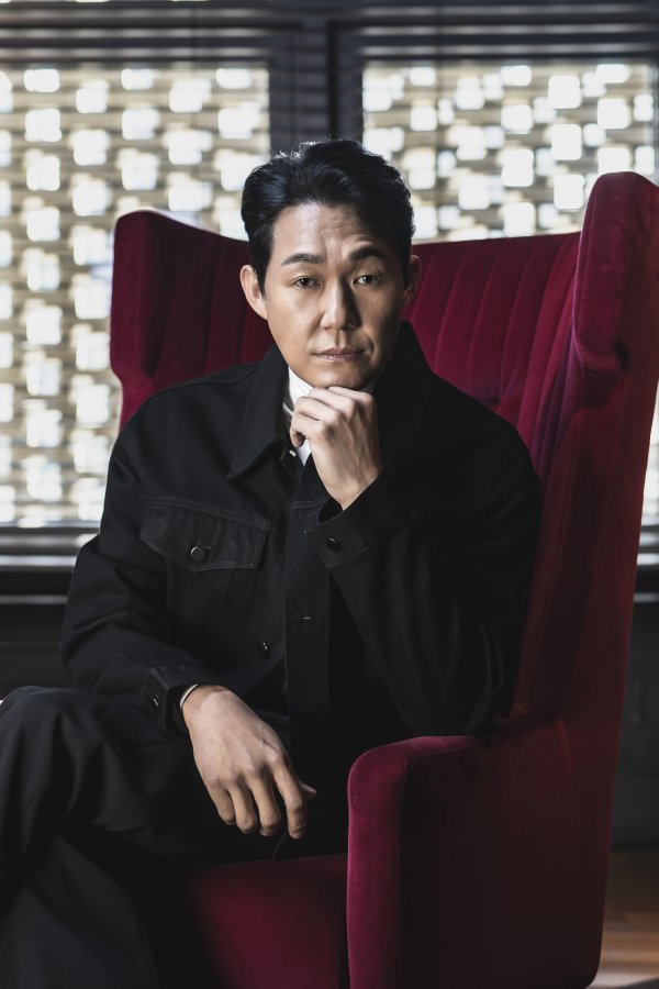 배우 박성웅은 “이번 영화를 통해 선보이는 악역은 지금까지 해왔던 캐릭터와는 달라 자신감이 생긴다”고 힘주어 말했다. 사진제공|콘텐츠웨이브
