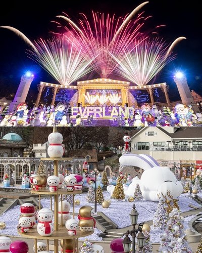 멀티미디어 불꽃쇼 ‘로맨스 인더 스카이’(위), 스노우맨월드