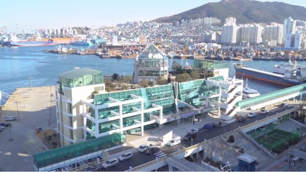 부산항만공사.
