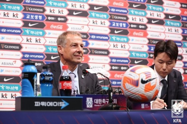 위르겐 클린스만 감독이 9일 오후 경기도 파주NFC(축구대표팀 트레이닝센터)에서 취임 기자 회견을 열었다. 대한축구협회 제공.