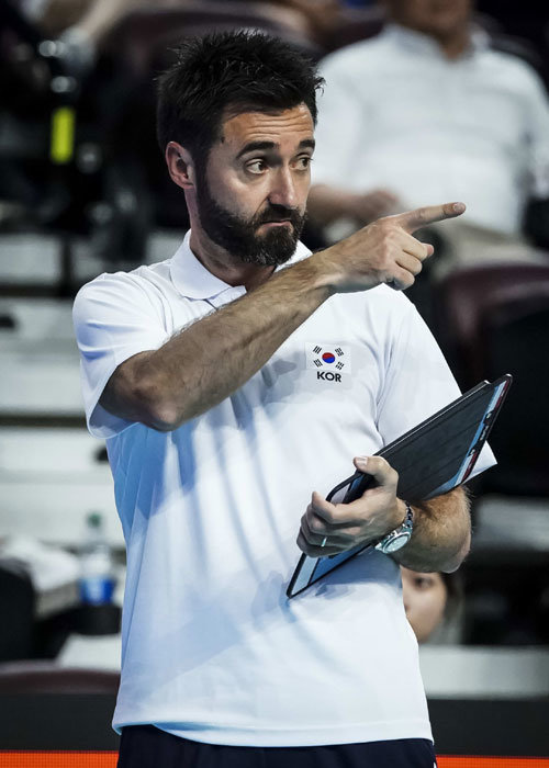세자르 에르난데스 감독. 사진출처 | 국제배구연맹(FIVB) 홈페이지