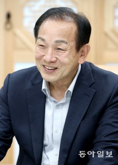 신현국 문경시장은 “내년부터는 동아일보기가 국제대회로 격상될 수 있도록 문경시도 지원에 최선을 다할 것”이라고 말했다. 문경｜전영한 동아일보 기자 scoopyjyh@donga.com