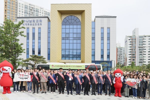 4월 24일, ‘대전관저 하나님의 교회’에서 열린 제1167차 유월절사랑 생명사랑 헌혈릴레이에 460여 명이 동참해 고귀한 생명나눔을 실천했다. 사진제공 | 하나님의교회 세계복음선교협회