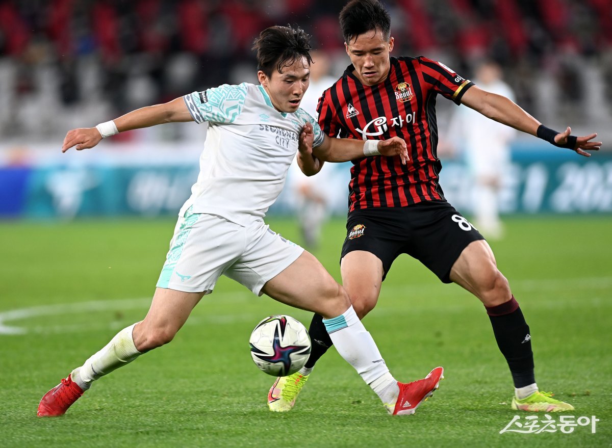 FC서울 이태석(오른쪽). 스포츠동아DB