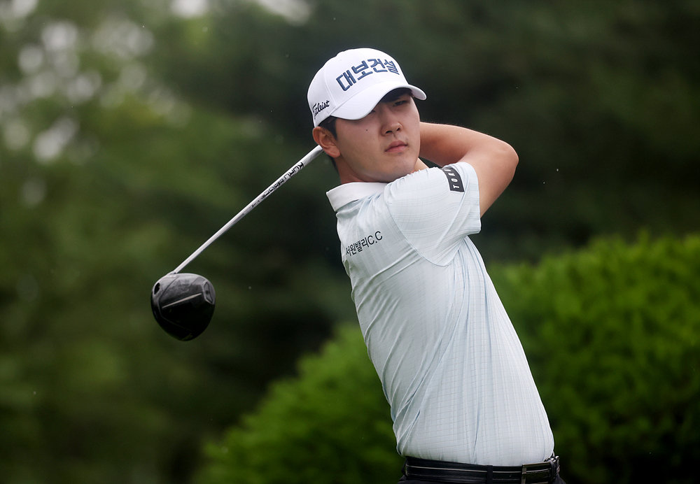 4라운드 1번 홀에서 티샷을 하고 있는 고군택. 사진제공 | KPGA