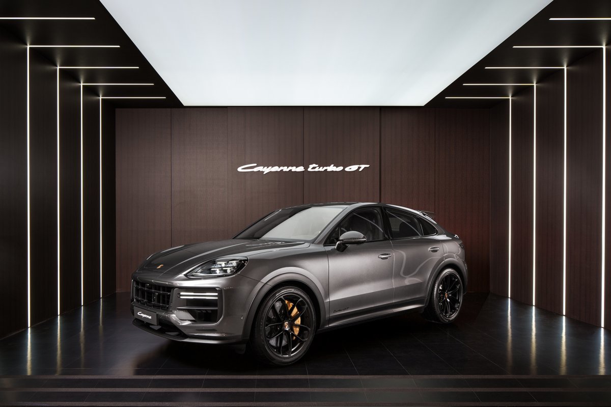 신형 카이엔은 강력한 엔진과 새로워진 디자인, 고도로 디지털화된 디스플레이와 새로운 섀시 기술을 적용해 상품성을 대폭 강화했다. 사진제공|포르쉐 코리아