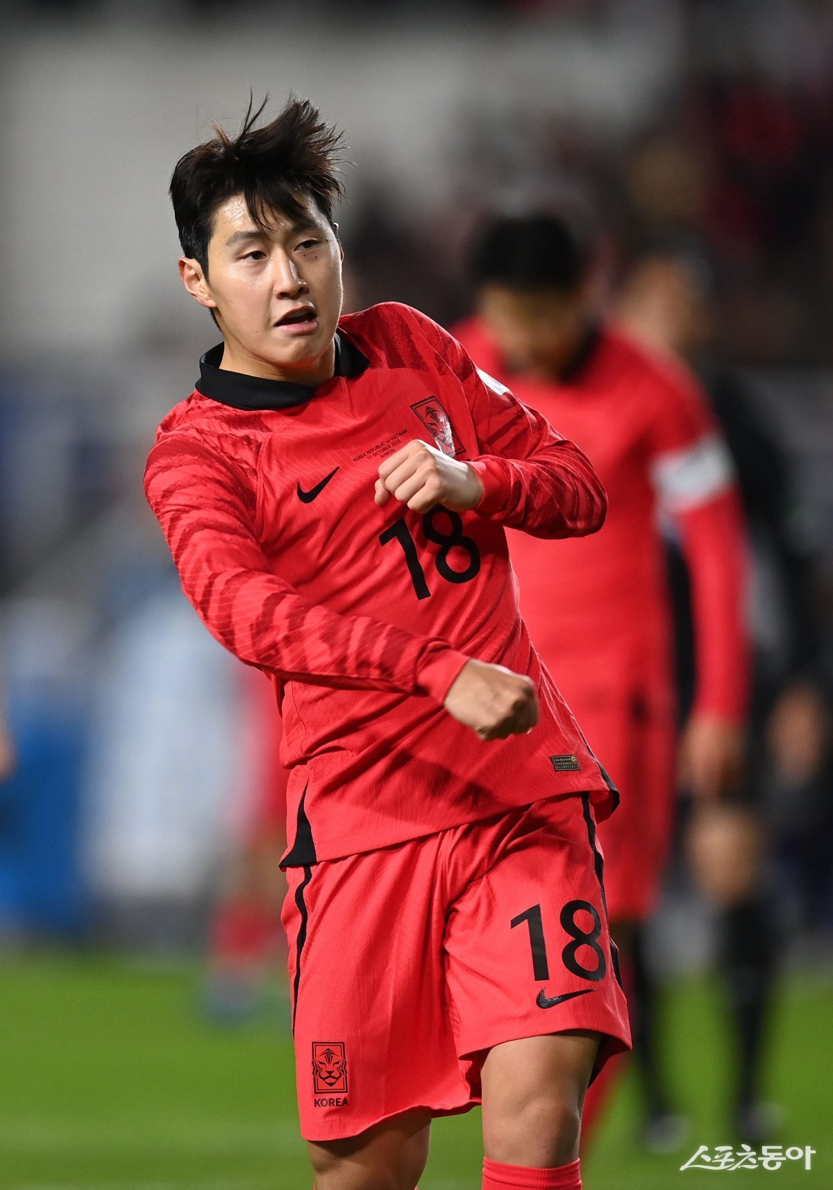 대한민국 축구대표팀이 17일 수원월드컵경기장에서 베트남과 평가전을 가졌다. 한국 이강인이 팀의 5번째 골을 성공시킨 후 기뻐하고 있다.

수원 | 김종원 기자 won@donga.com