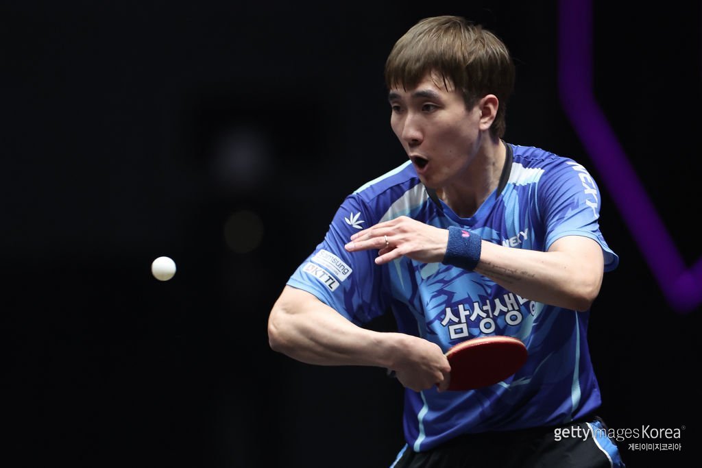 세계랭킹 27위인 이상수가 WTT 챔피언스 프랑크푸르트 남자단식에서 세계 1위 판전둥을 3-1로 꺾고 8강에 올랐다. 14전15기 만에 거둔 값진 승리였다. 사진=게티이미지코리아