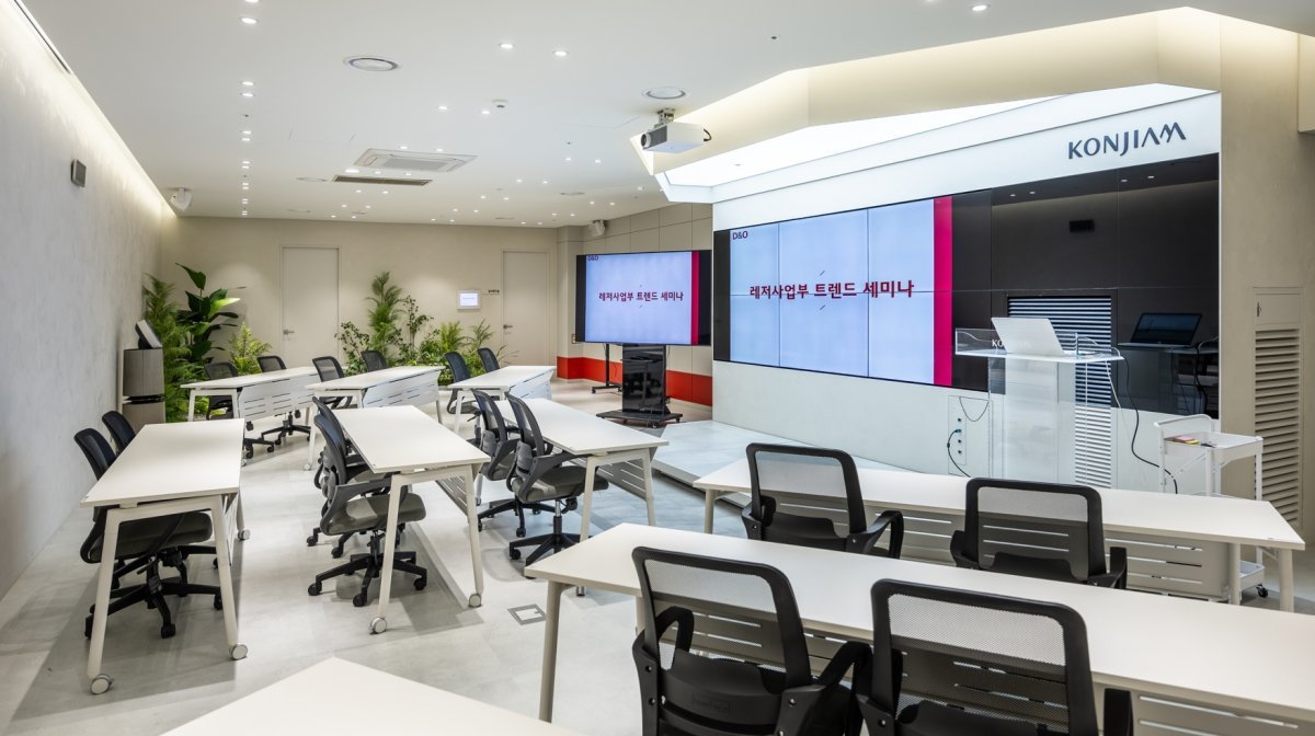 곤지암 서비스 아카데미는 약 20여명의 서비스 전문 강사진이 분야별 맞춤 직무 교육을 진행한다