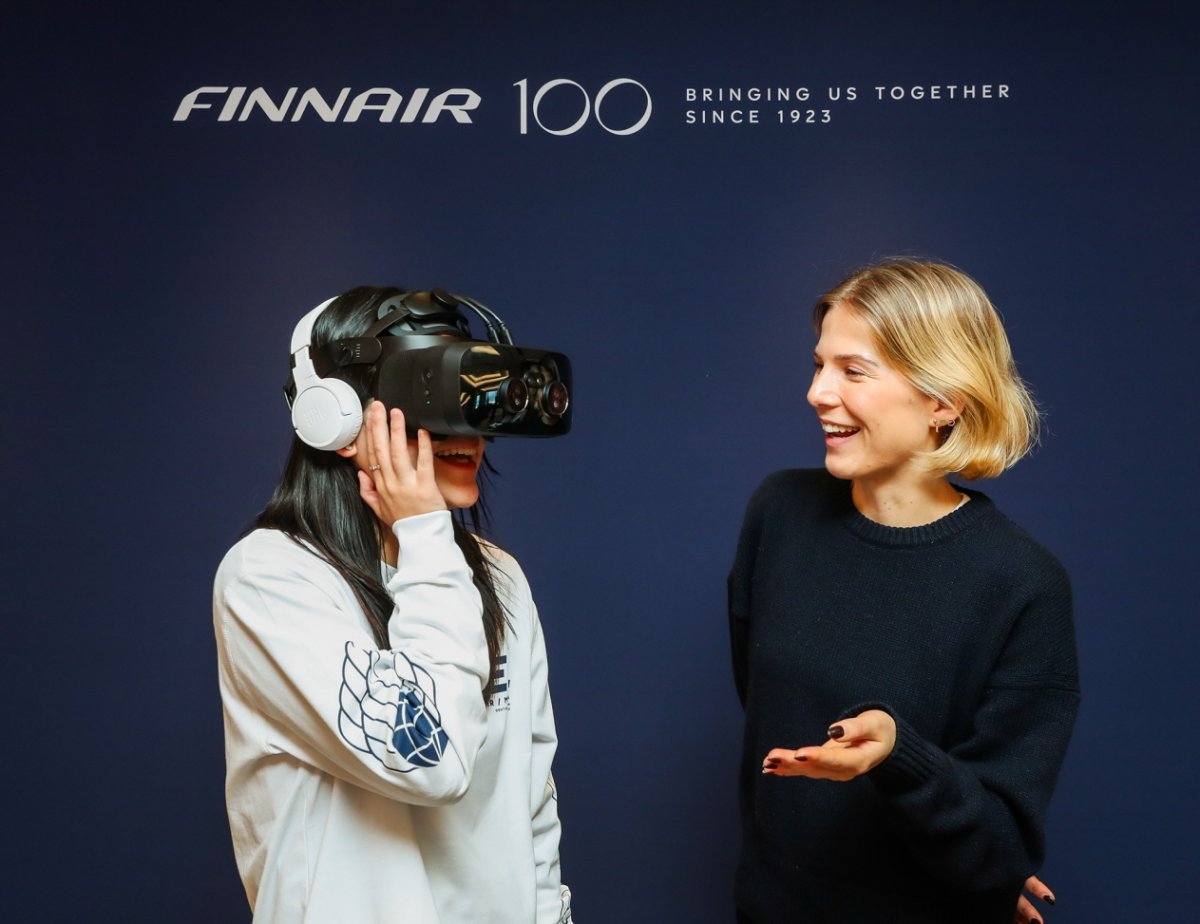 간담회에서 진행한 핀에어 신규 비즈니스 클래스 좌석 XR 체험