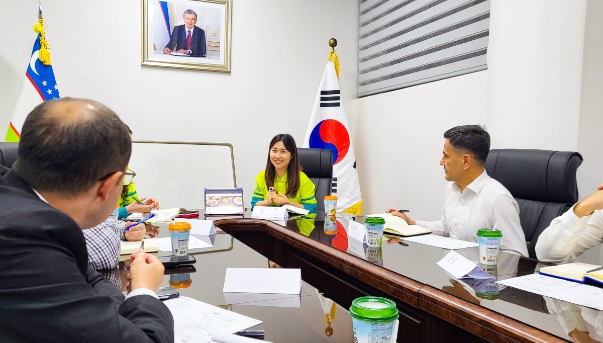 지난 6월부터 7개월간 진행한 한국어강좌는 교원자격증이 있는 회원과 통역자 회원이 함께 참여해 일상 속 다양한 주제에 맞춰 이뤄졌다. 사진과 상황예시를 설명하다 보면 자연스레 문화교류의 장이 되기도 했다.