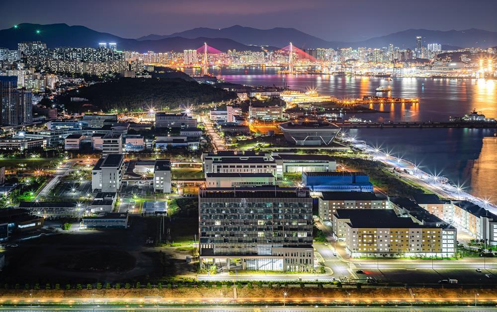 2023 부산혁신도시 사진·디자인 공모전 대상 작품 ‘동삼혁신도시의 매직아워’. 사진제공ㅣ부산시