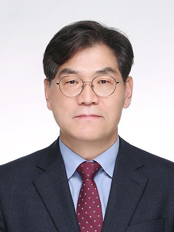 안경원 신임 부시장. 사진제공ㅣ김해시