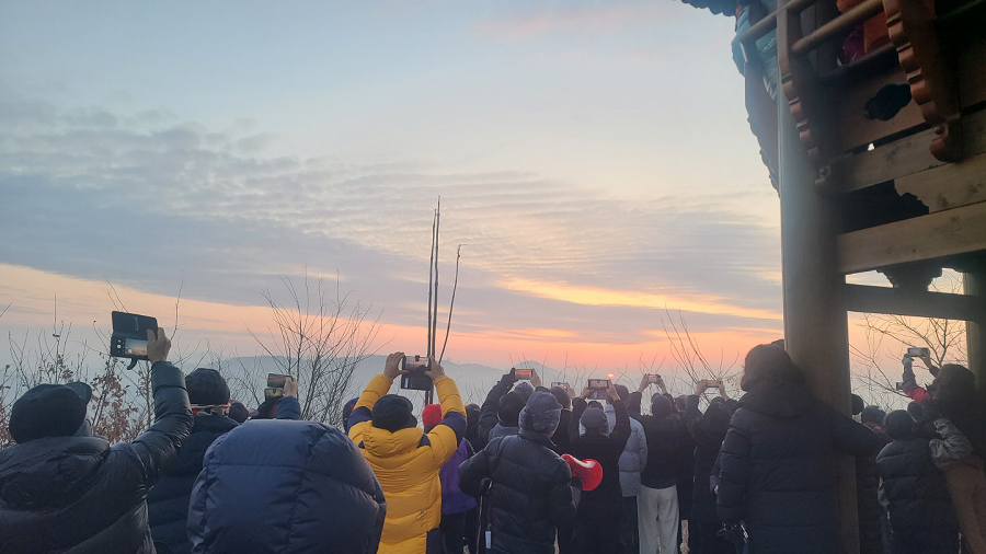 시흥시 월곶 솔빛길 달월정 전경. 사진제공ㅣ시흥시청