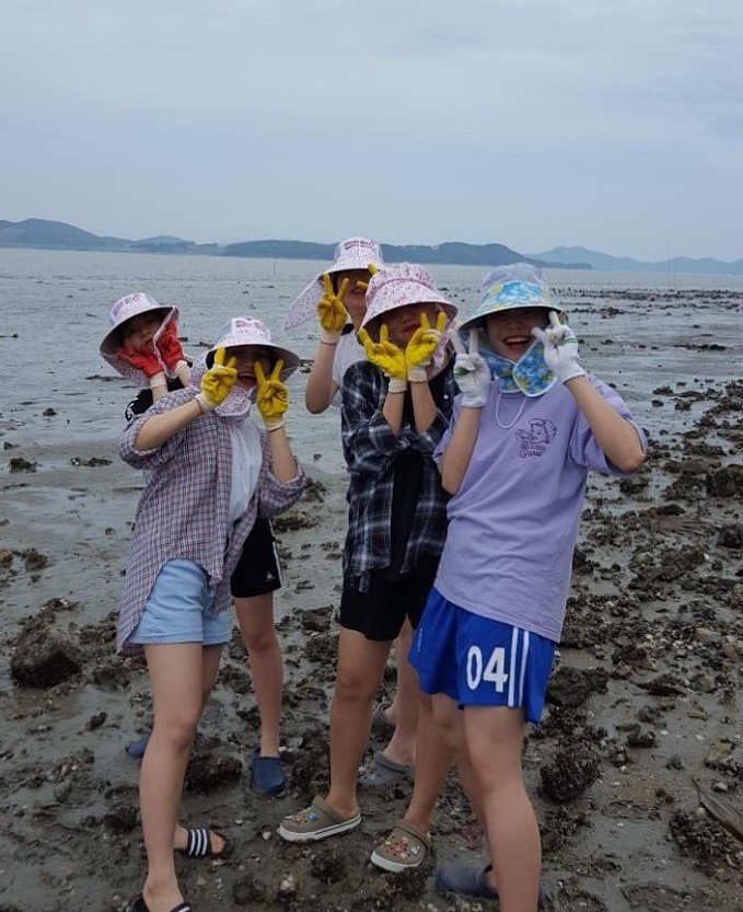 푸소체험_갯벌체험 모습. 사진제공ㅣ강진군