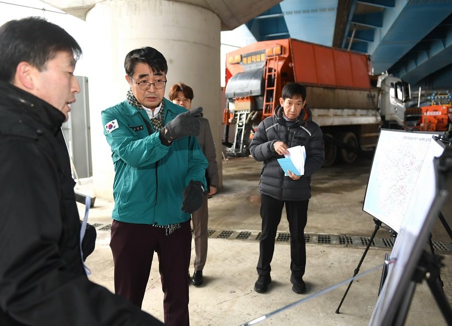 화성시가 ‘화재·대설 안전사고 대비’로 현장을 점검했다. 사진제공ㅣ화성시청