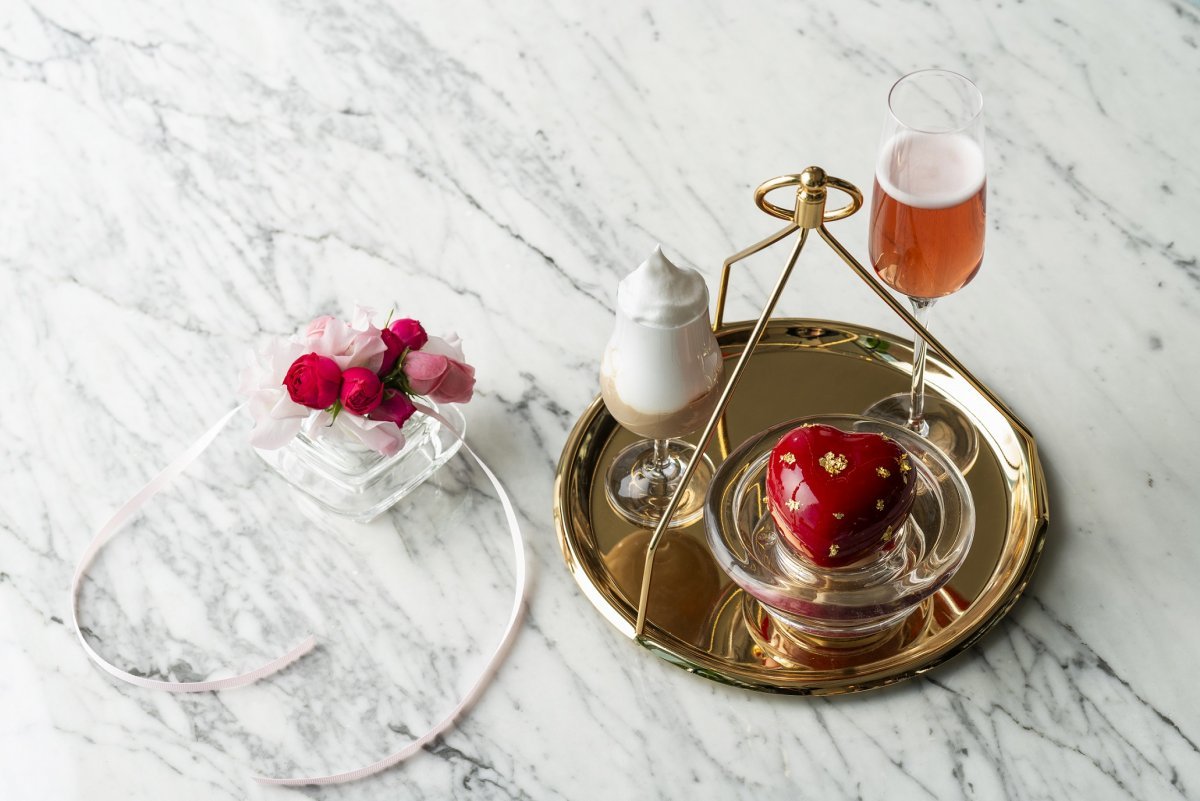 더 라운지의 몽 아무르 세트