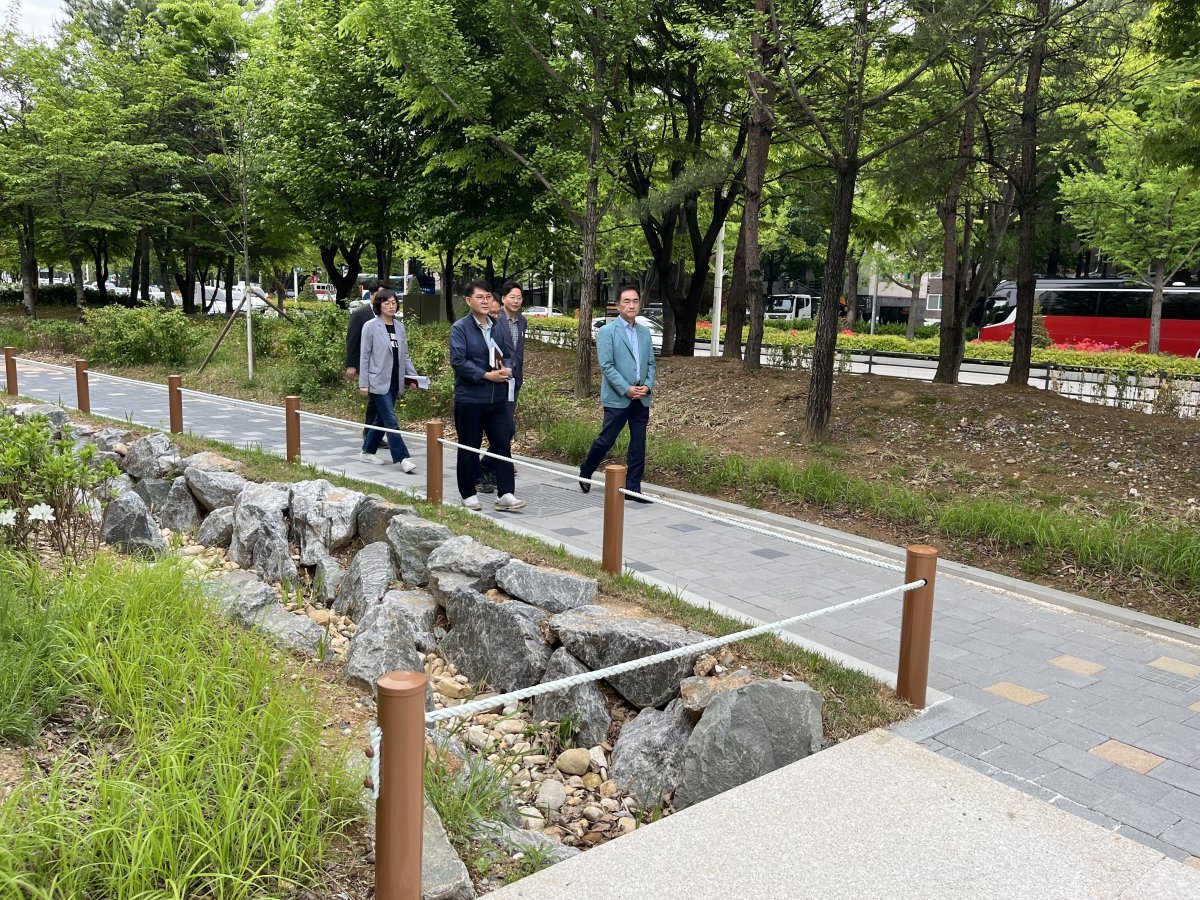 평택시, 스마트 그린도시 조성사업 준공 현장확인 나서.

사진제공 | 평택시청