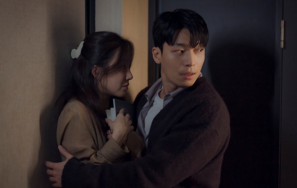 변우석 다음은 위하준이다. 배우 위하준이 tvN 토일드라마 ‘졸업’에서 정려원과 설레는 로맨스를 이끌며 여성 시청자들을 사로잡고 있다. 사진제공｜tvN