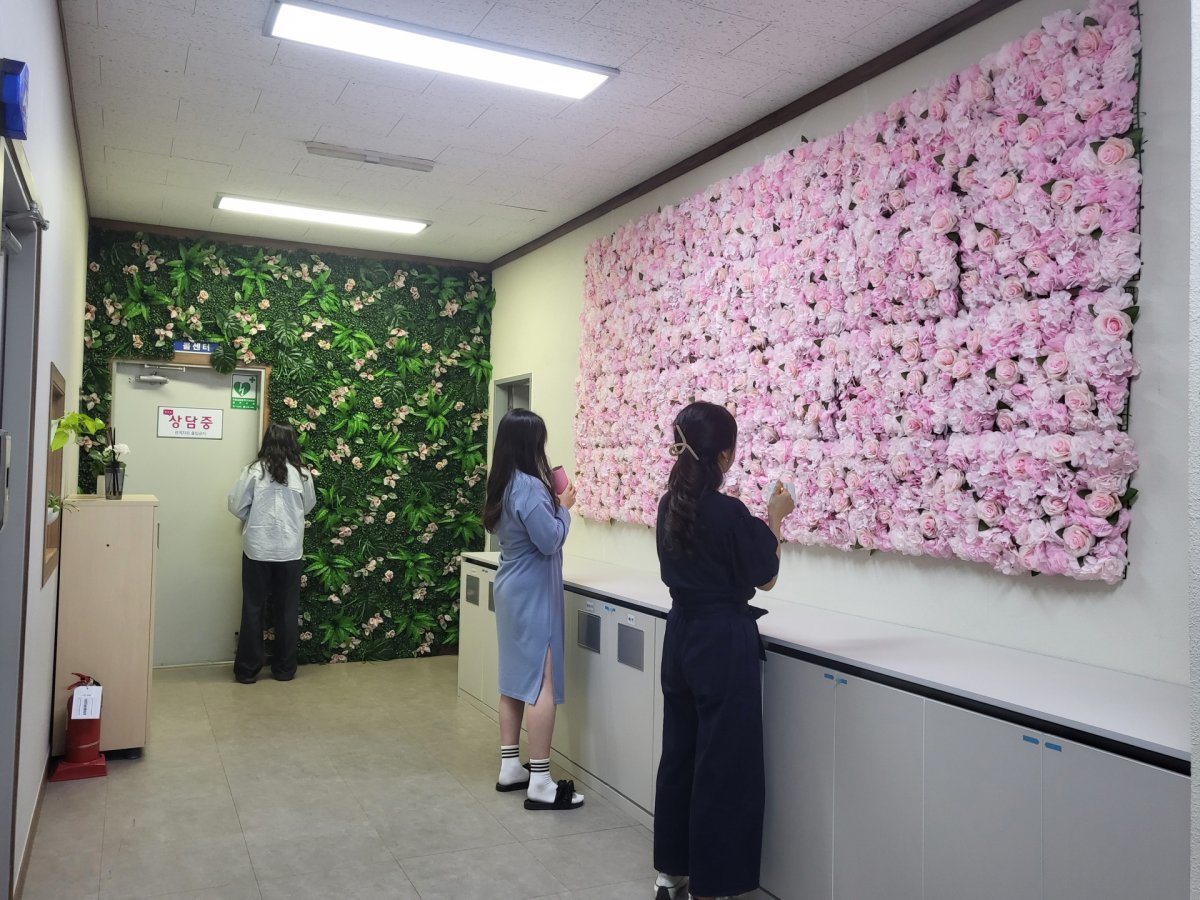 아트셔터가 꾸며진 남포지하도상가 현장 전경. 사진제공 | 부산시설공단