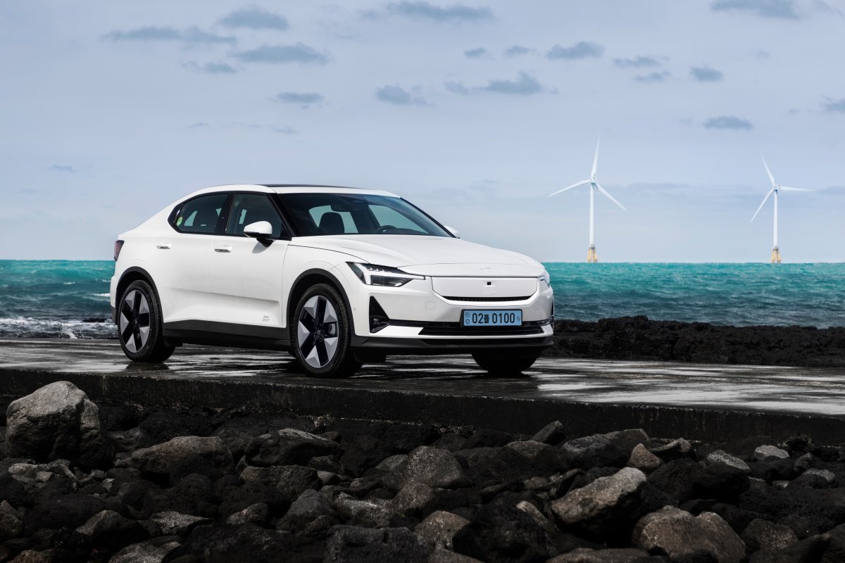 폴스타 2 롱레인지 듀얼모터. 사진 제공｜폴스타