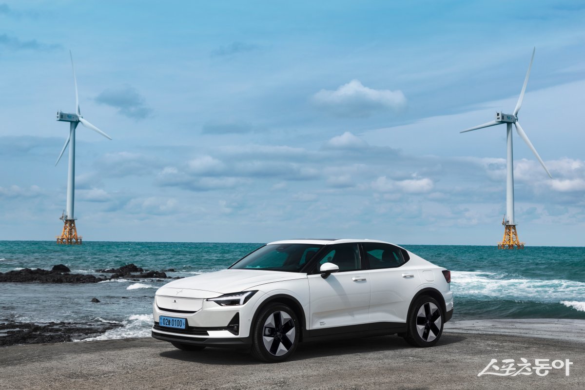 폴스타 2 롱레인지 듀얼모터. 사진 제공｜폴스타