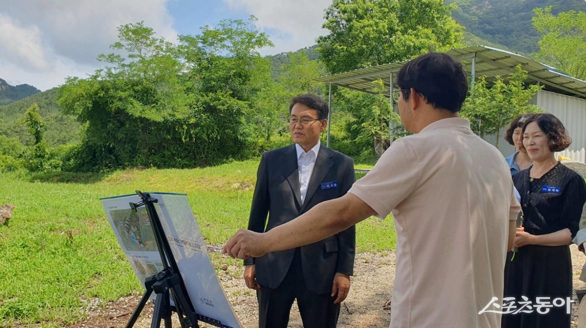 이귀동 곡성군수 권한대행이 최근 삼기면을 방문해 지방소멸위기 극복을 위한 사업 추진 상황을 점검했다. 사진제공=곡성군