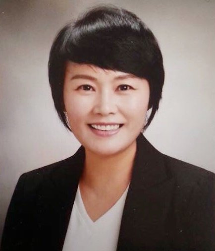 ㈔부산화랑협회 제14대 회장 선거 유력 후보로 꼽히는 노인숙 ㈔부산화랑협회 사업 이사.