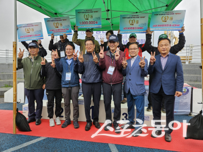 지난 6월 강진 피싱 마스터스대회 시범라운드 시상식. 사진제공=강진군