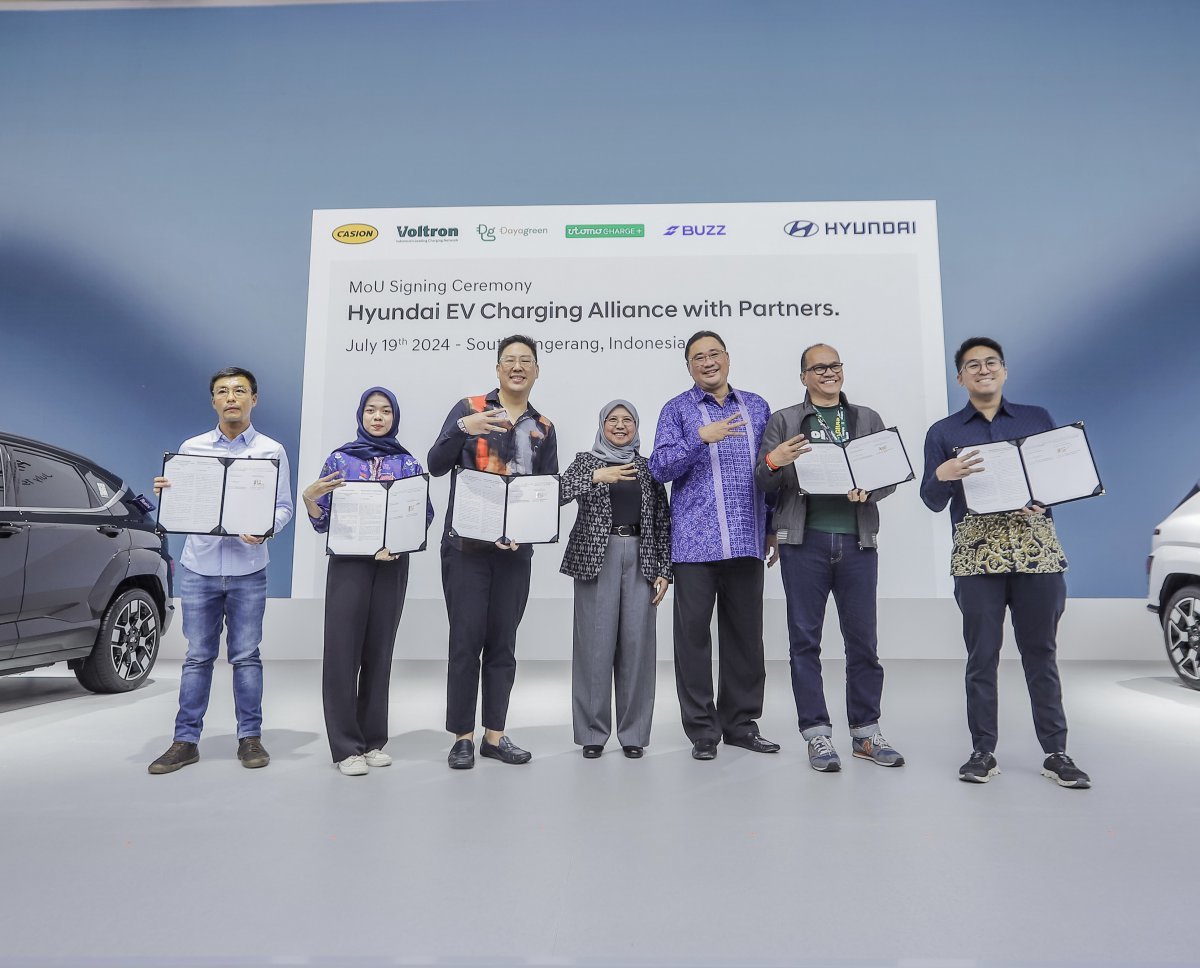 현대자동차가 19일 ‘가이킨도 인도네시아 국제 오토 쇼 2024’에서 인도네시아 민간 충전 사업자 6개 업체와 ‘현대 EV 충전 얼라이언스(연합체)’를 구축했다. 사진제공 |현대차
