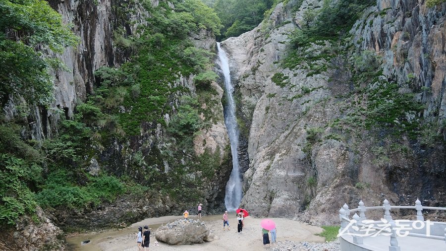 충북 영동의 옥계폭포. 사진제공｜영동군청