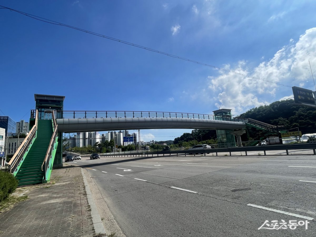 화성시 북양리보도육교. 사진제공ㅣ경기도북부청