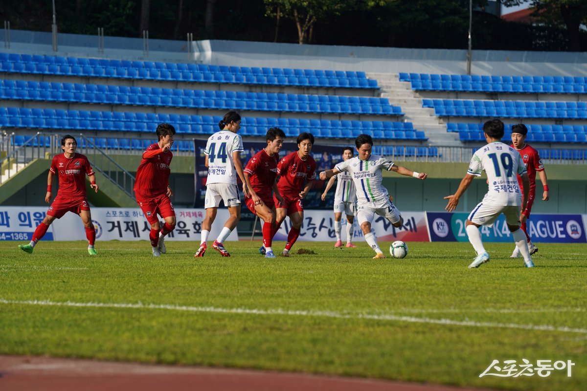 남양주시민축구단 4연승으로 14경기 무패 행진(한정우 선수 추가골 장면)  사진제공ㅣ남양주시