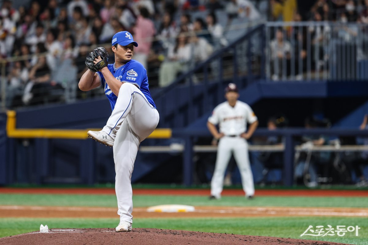 삼성 오승환이 28일 고척 키움전에서 팀이 6-2로 앞선 4회말 마운드에서 힘차게 공을 던지고 있다. 2군서 재정비의 시간을 가진 뒤 처음으로 1군 마운드에 오른 그의 역할은 셋업맨이었다. 사진제공｜삼성 라이온즈