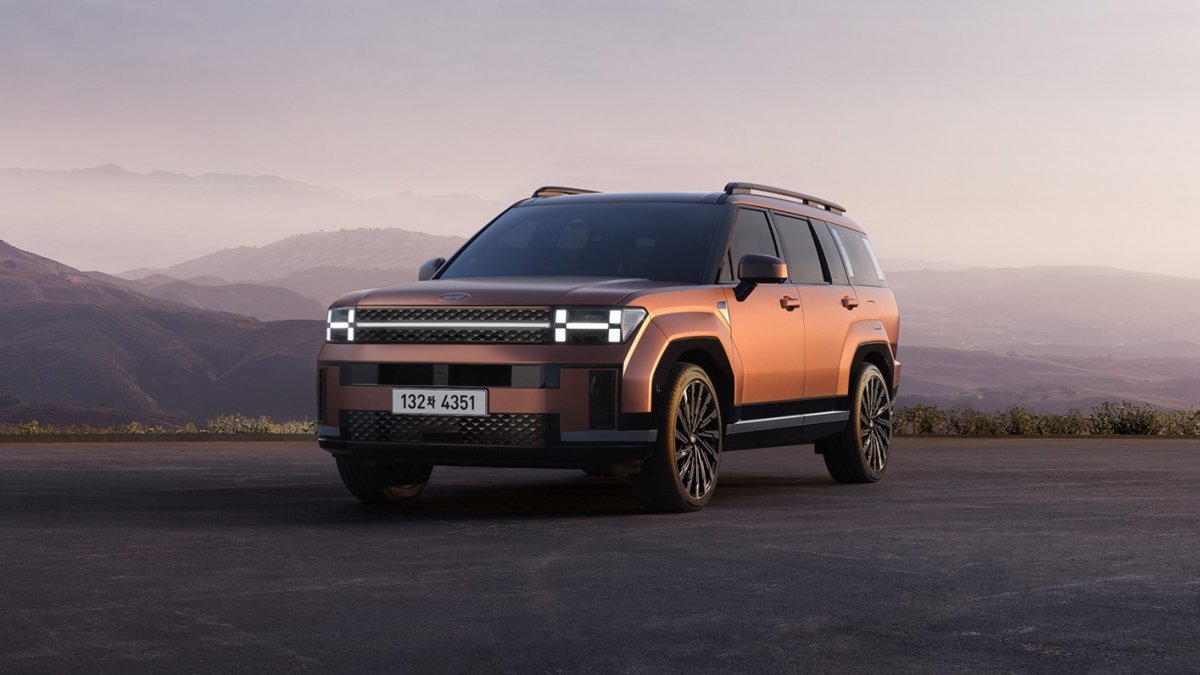 선호 편의 및 안전 사양을 확대 적용하고, 실용성을 높인 신규 트림 및 옵션 패키지 등을 도입해 상품 경쟁력을 강화한 현대차 ‘2025 싼타페’. 사진제공 |현대차