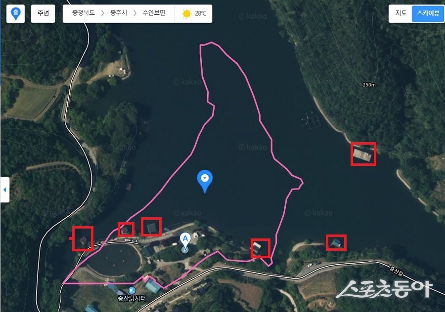 중산리 낚시터, 수상 부교 불법→(약 378㎡) 설치 모습. 사진제공｜다음지도