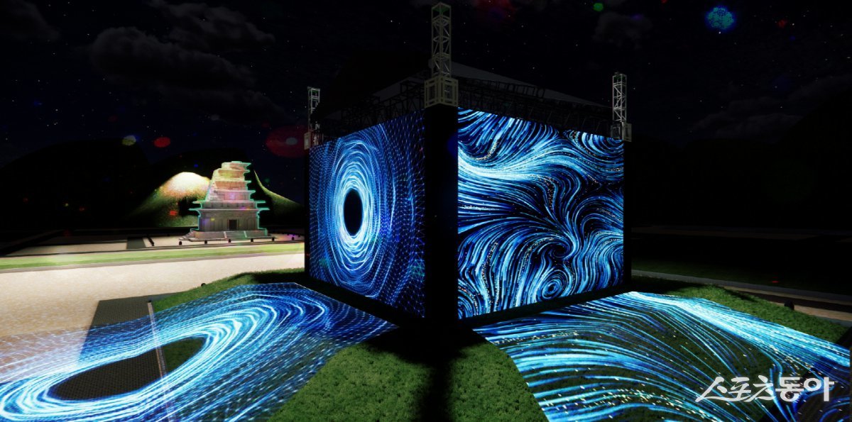 익산시가 미륵사지에서 진행하는 국가유산 미디어마트. 사진제공=익산시