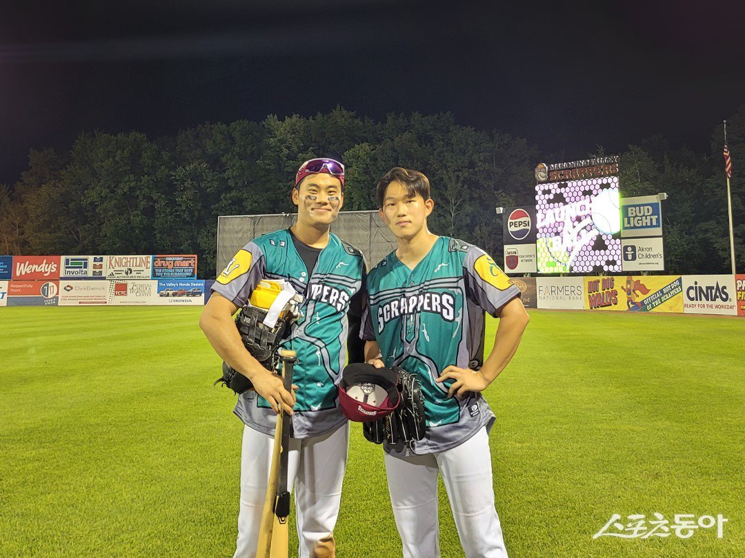 MLB 드래프트리그 일정을 마치고 7윌 귀국함 삼성의 이창용(왼쪽)과 김성경. 사진제공｜삼성 라이온즈