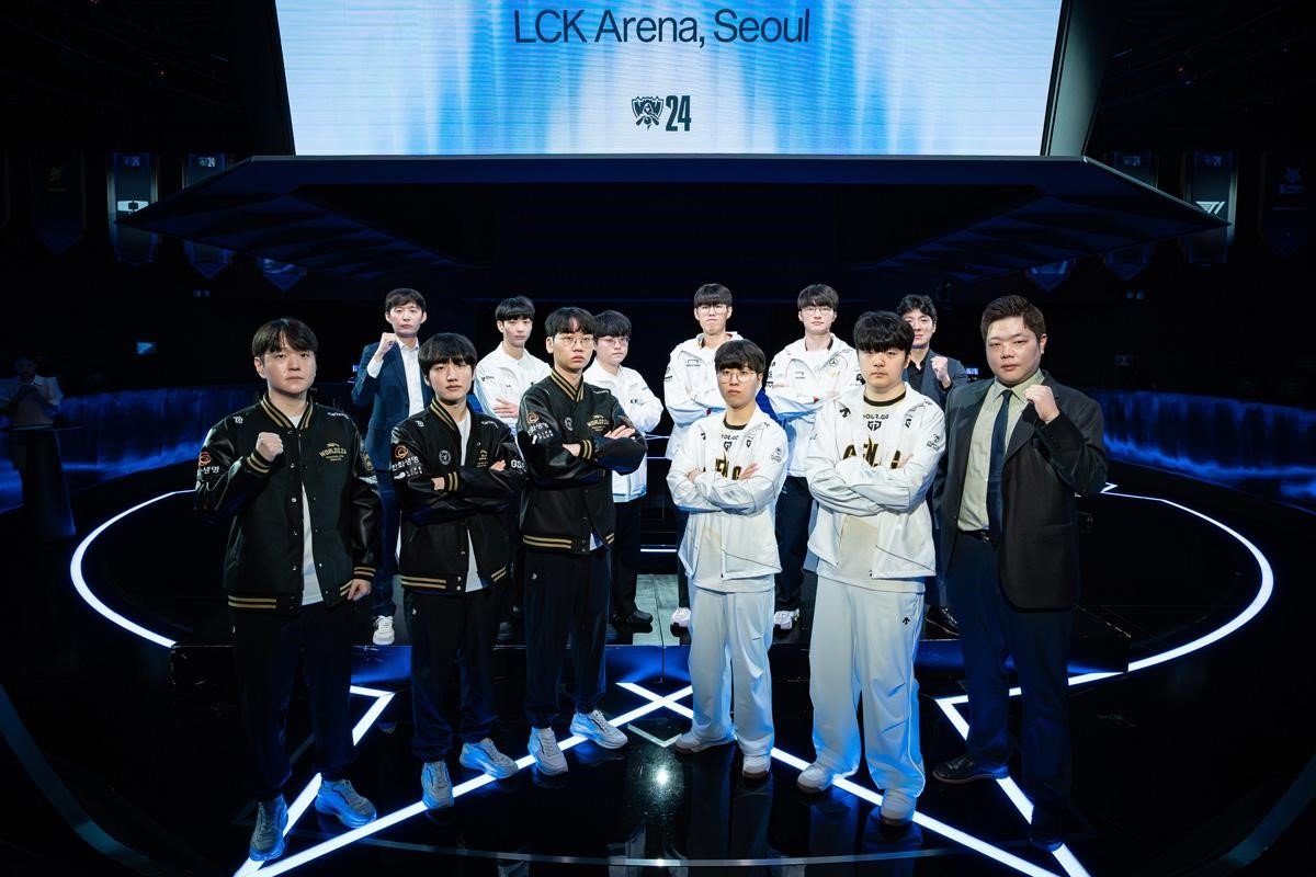  한국 리그(LCK)를 대표해 ‘LoL 월드 챔피언십’(롤드컵)에서 나서는 4개 팀 감독과 선수들이 선전을 다짐하고 있다. 사진제공｜LCK