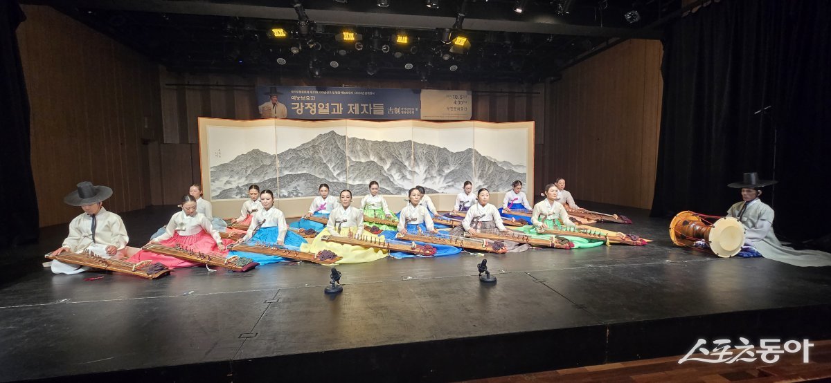 지난 5일 전주 우진문화공간에서 가야금산조 및 병창연주회. 사진제공=백일성 기자