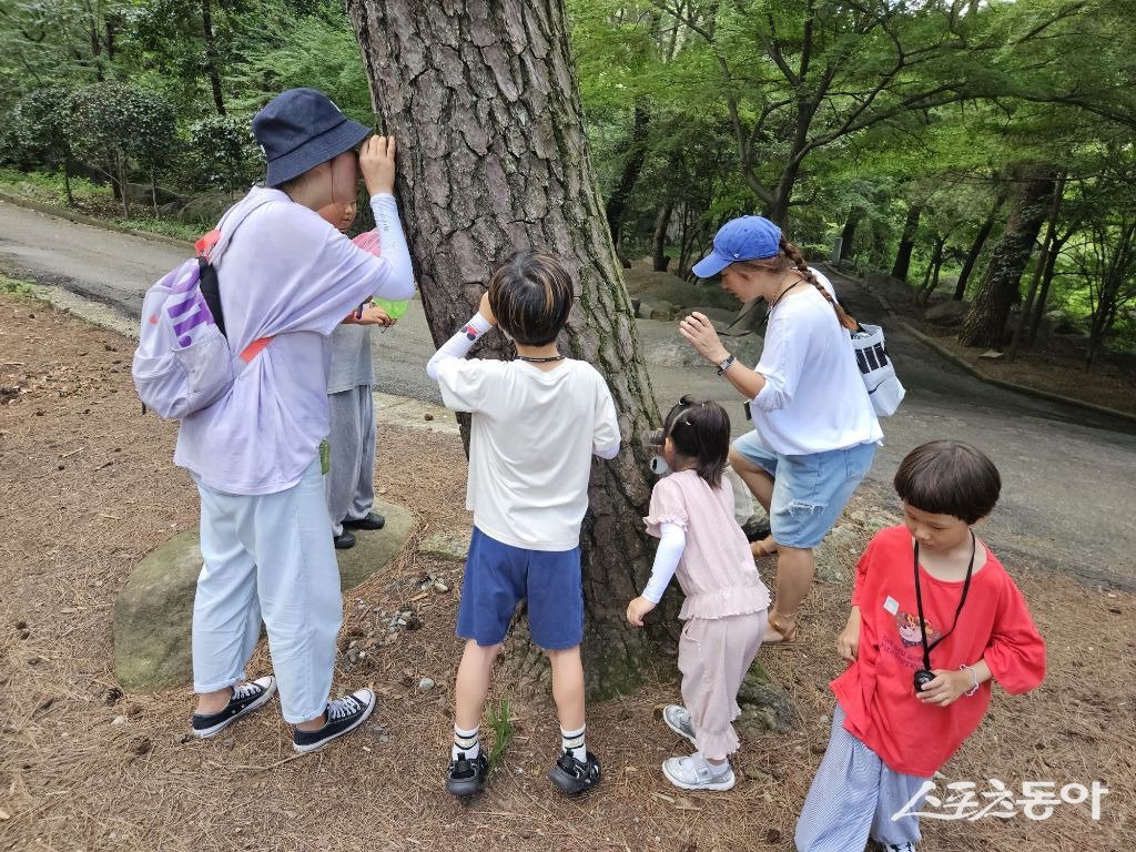 2024년도 자연 생태체험 프로그램 공원자연학교 수업 모습. (사진제공=부산시설공단)