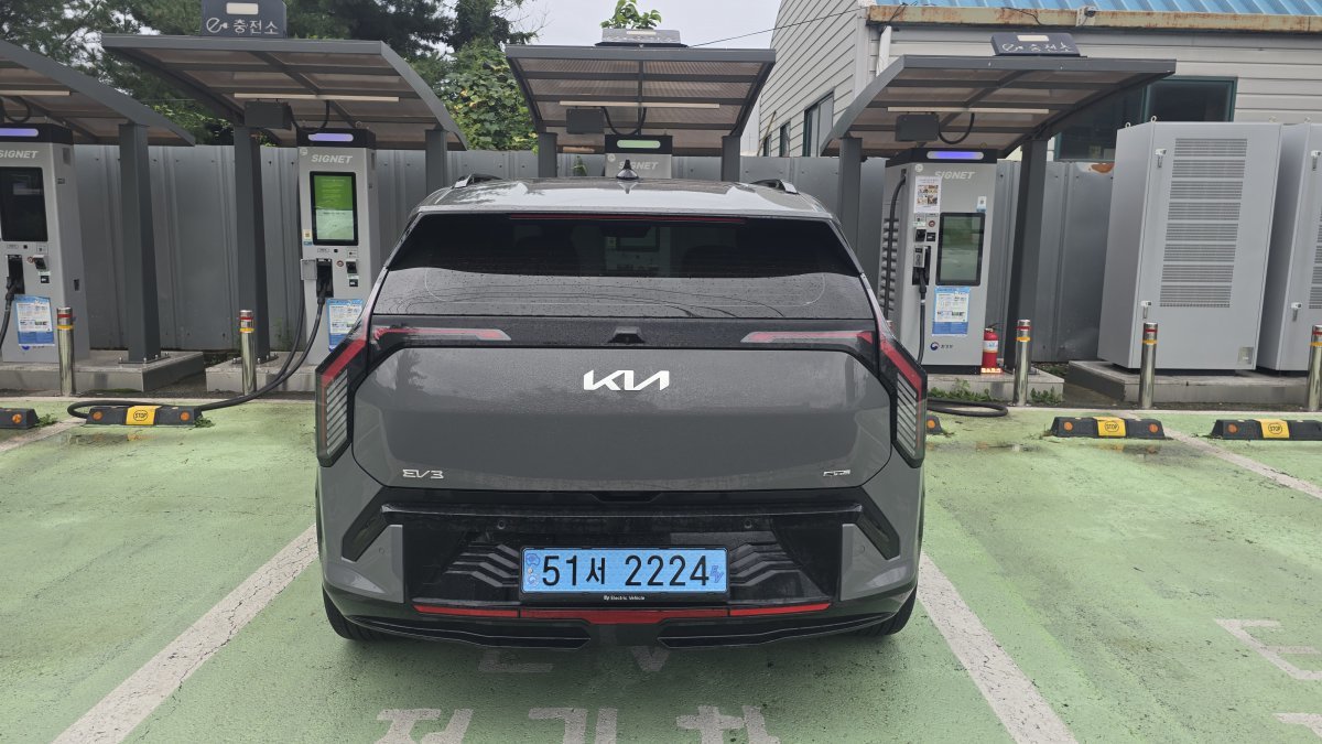 기아  EV3 후면. 원성열 기자 sereno@dogna.com